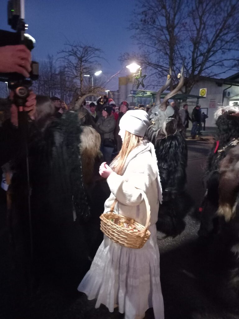 PHOTO-2023-12-17-21-24-09