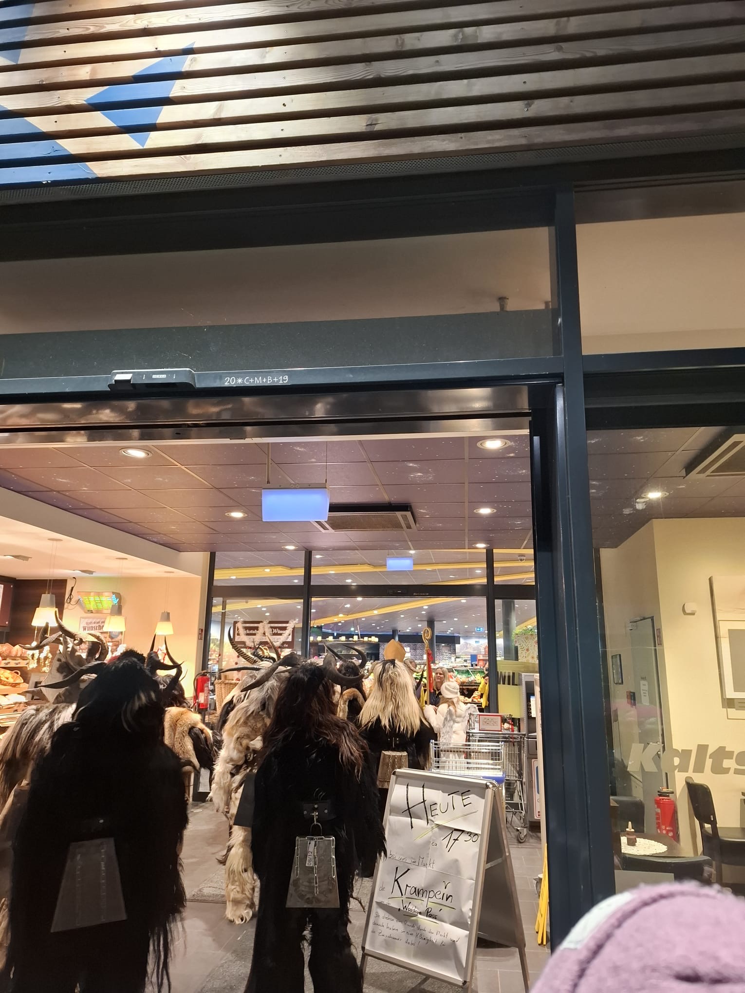 0eb10a95-cb43-4029-ad40-843031d8c38b