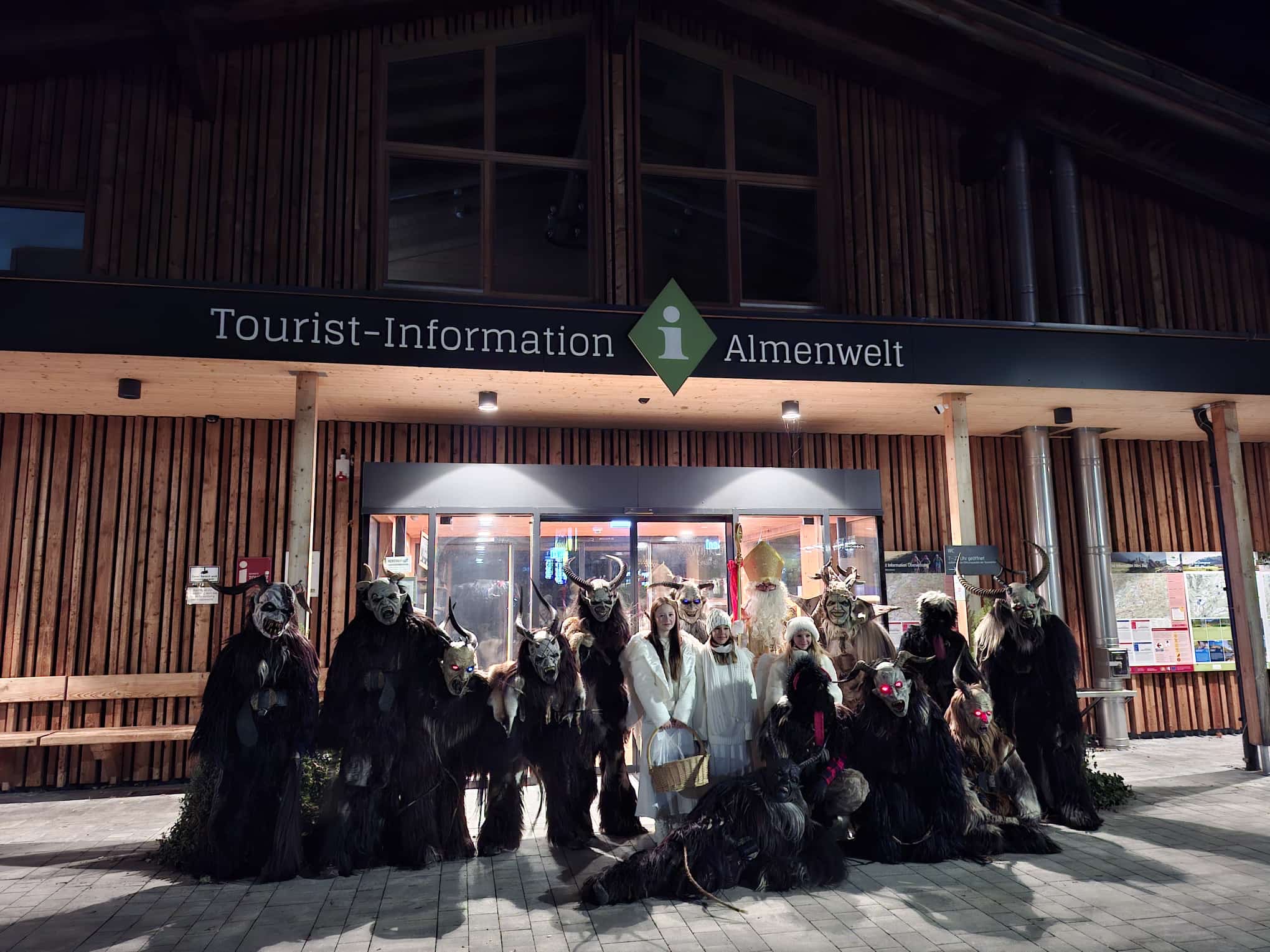 6e8220dc-ae73-4b09-b25a-33621e46ca95